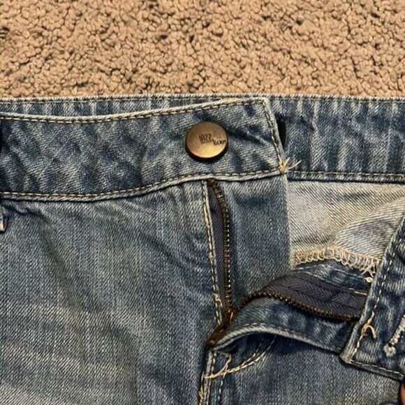 1822 Denim Mini Skirt with frayed hem - Picture 5 of 8